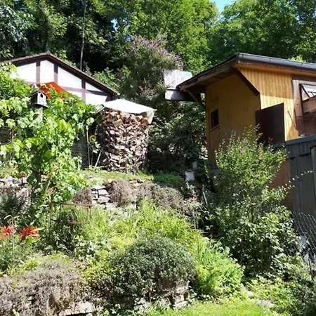 Eine Gemuetliche Mit Garten Apartment *