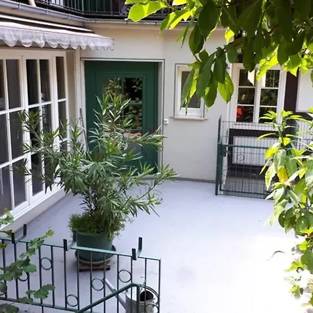 Apartment Eine Gemuetliche Mit Garten
