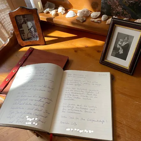 Eine Gemütliche Mit Garten Apartamento