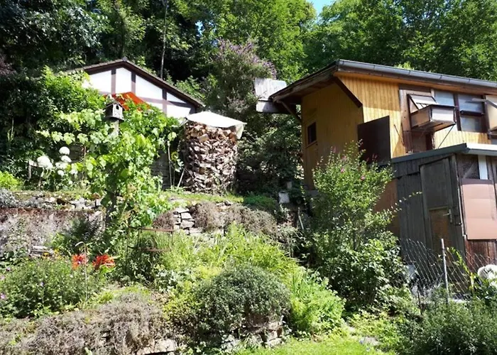 Eine Gemuetliche Mit Garten Daire *